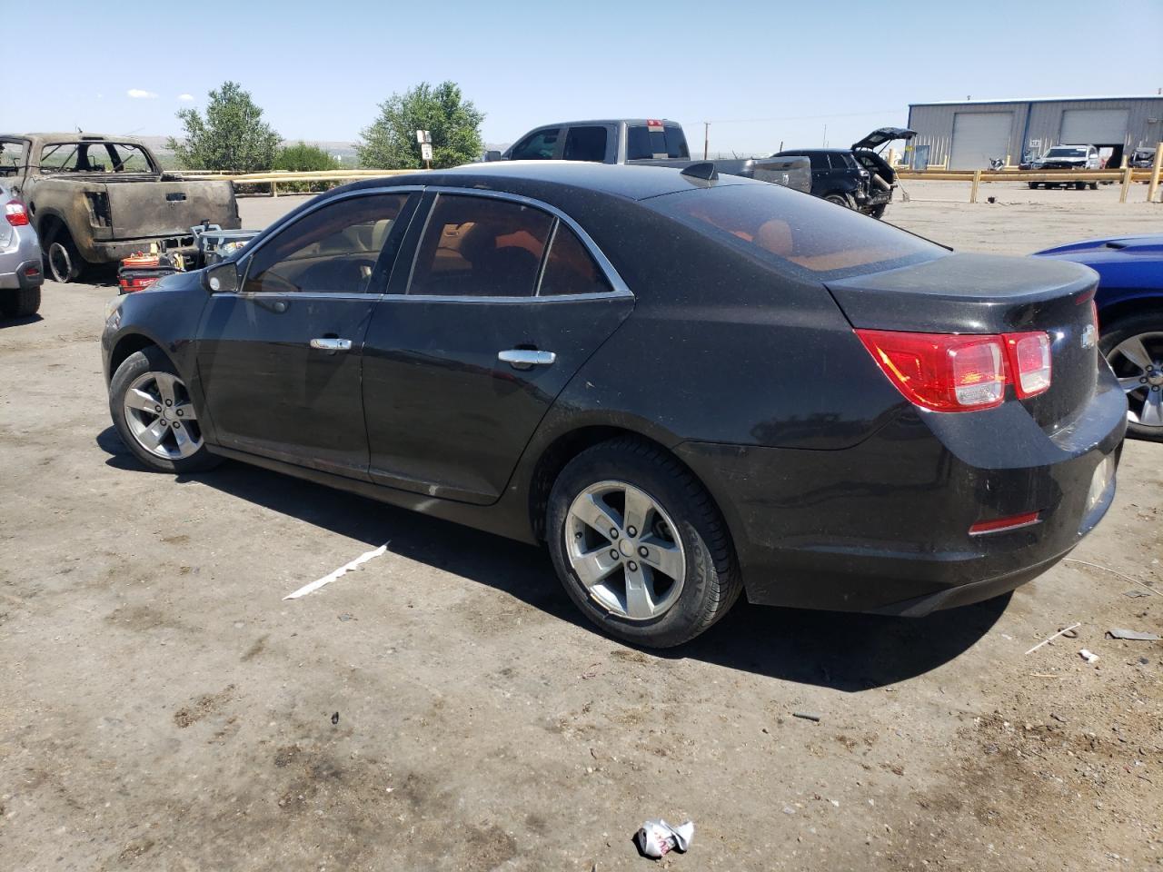 2014 Chevrolet Malibu Ls - zdjęcie 2