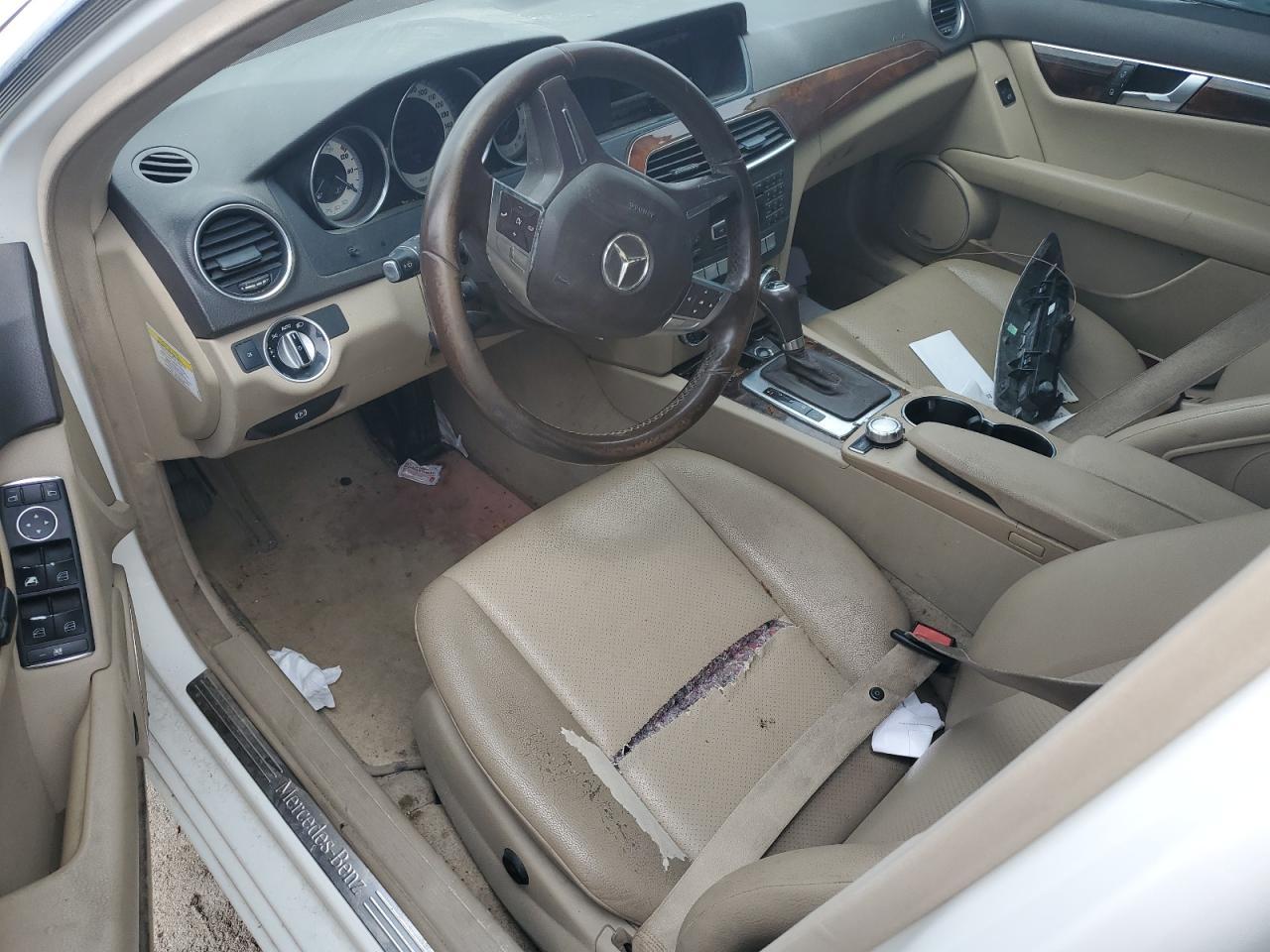 2013 Mercedes-Benz C 250 - zdjęcie 8