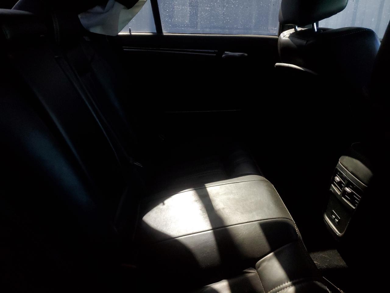 2019 Chrysler 300 S - zdjęcie 19