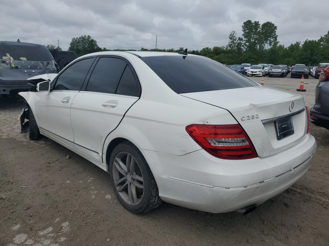 2013 Mercedes-Benz C 250 - zdjęcie 2