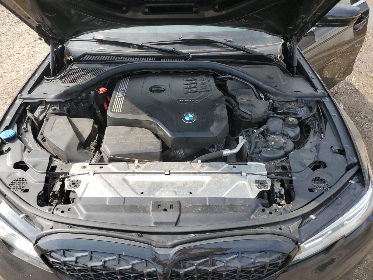 2020 BMW 330Xi - zdjęcie 11