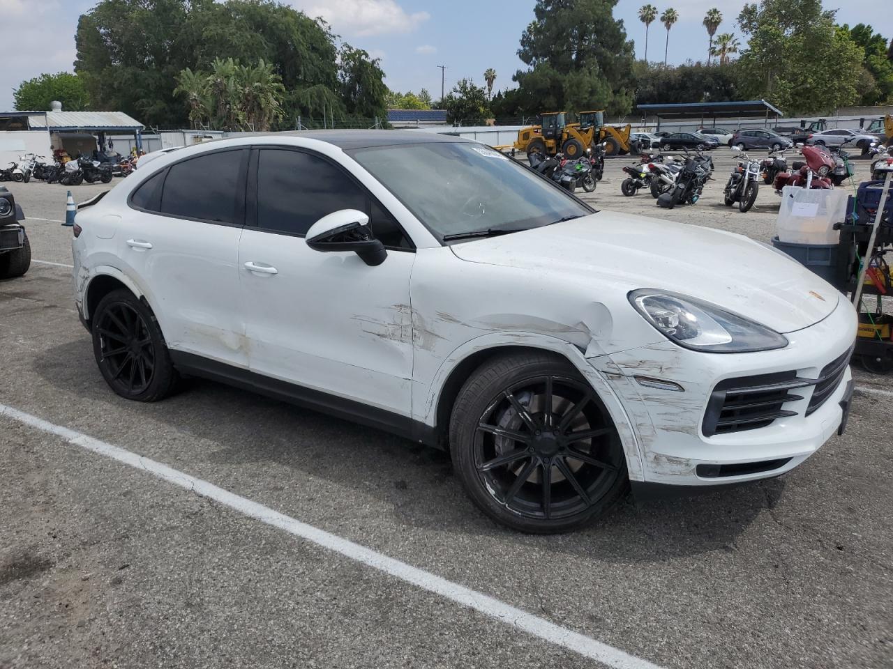 2021 Porsche Cayenne Coupe - zdjęcie 4