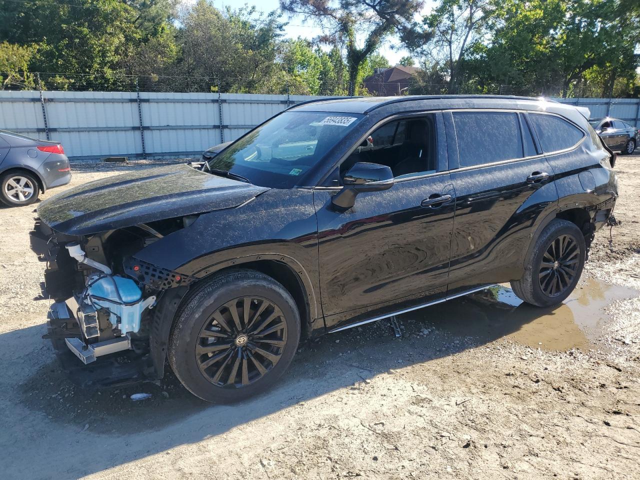 2023 Toyota Highlander L - zdjęcie główne
