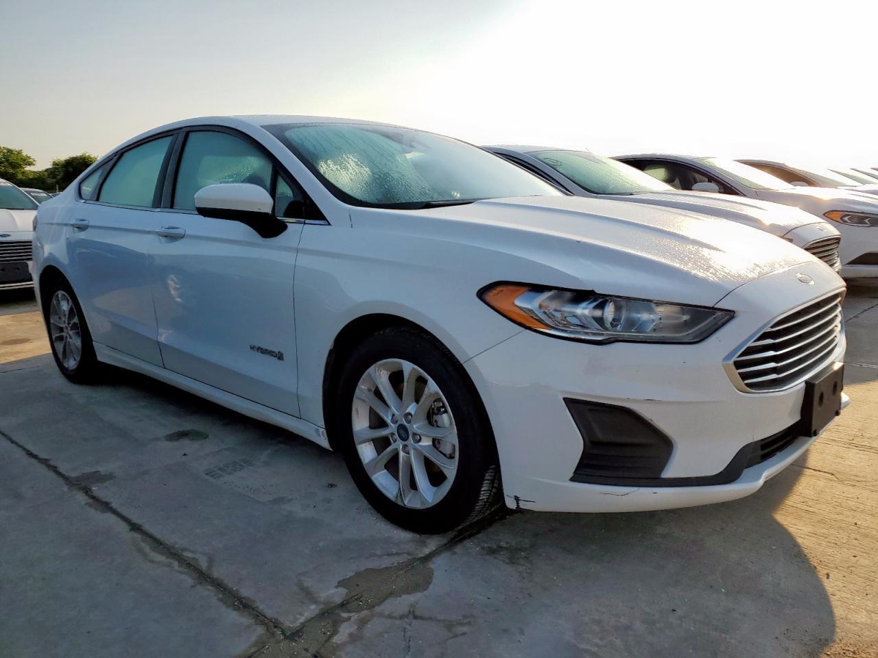 2019 Ford Fusion Se - zdjęcie 4