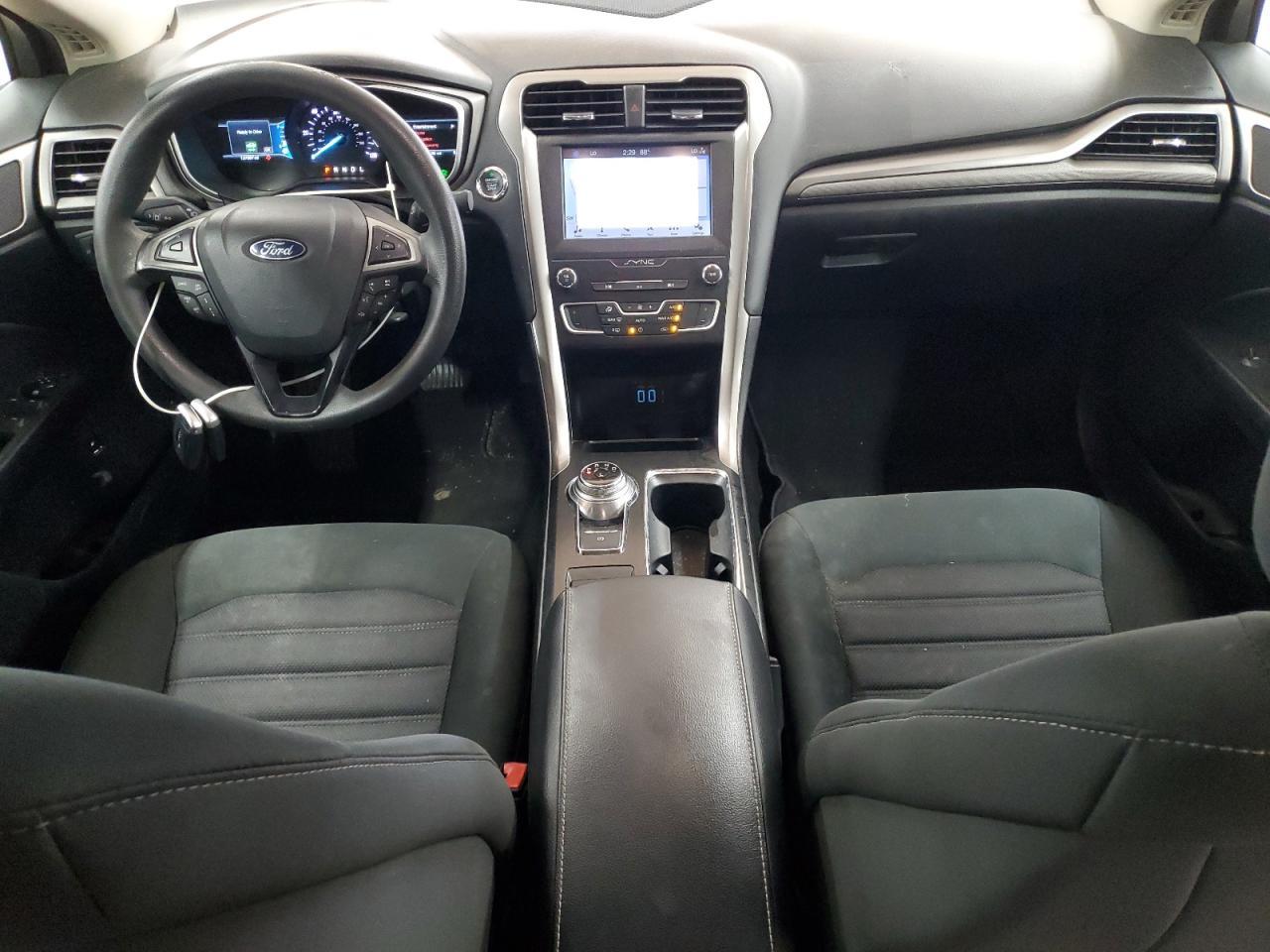 2019 Ford Fusion Se - zdjęcie 8