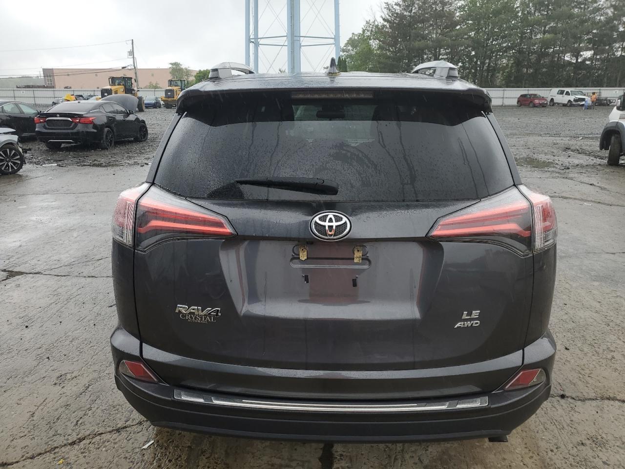 2018 Toyota Rav4 Le - zdjęcie 6