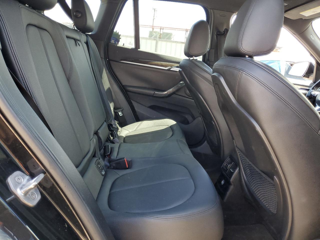 2016 BMW X1 xDrive28I - zdjęcie 11