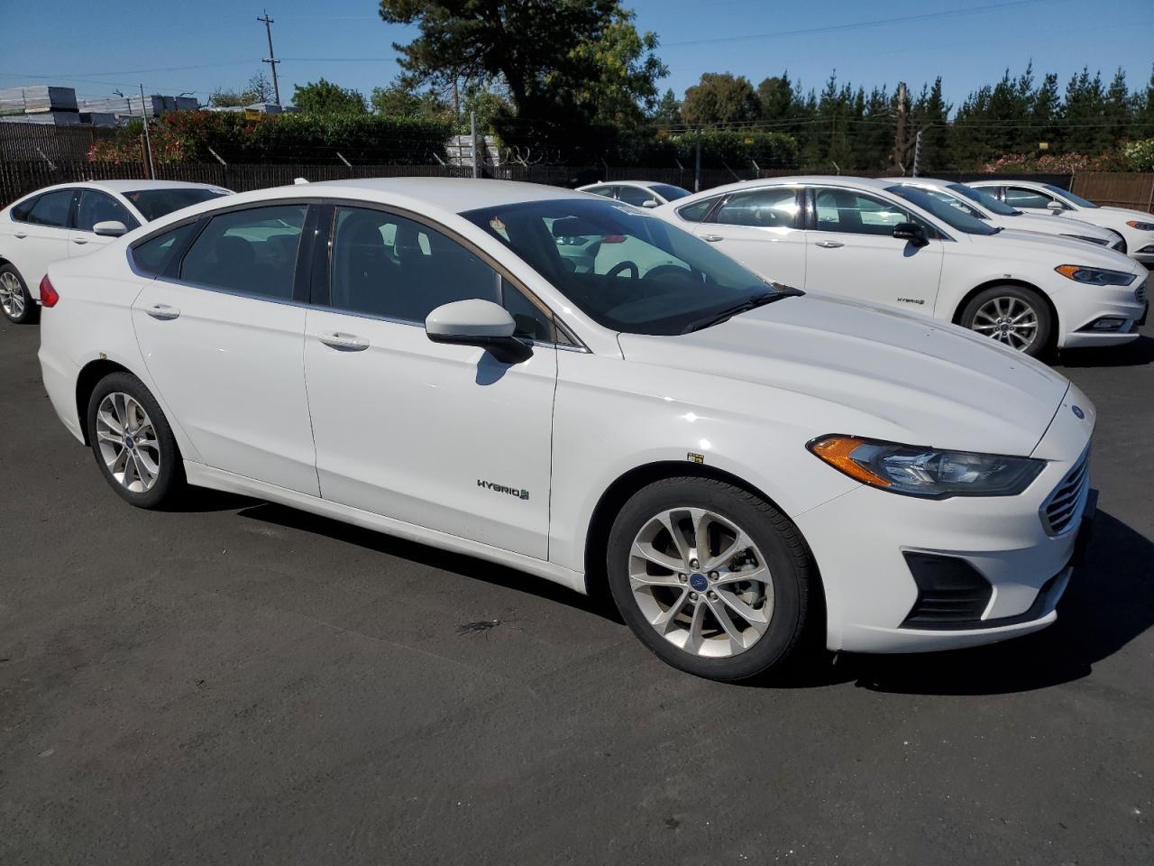 2019 Ford Fusion Se - zdjęcie 4