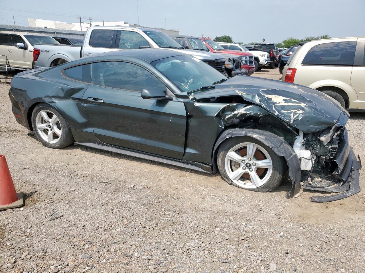 2015 Ford Mustang - zdjęcie 4
