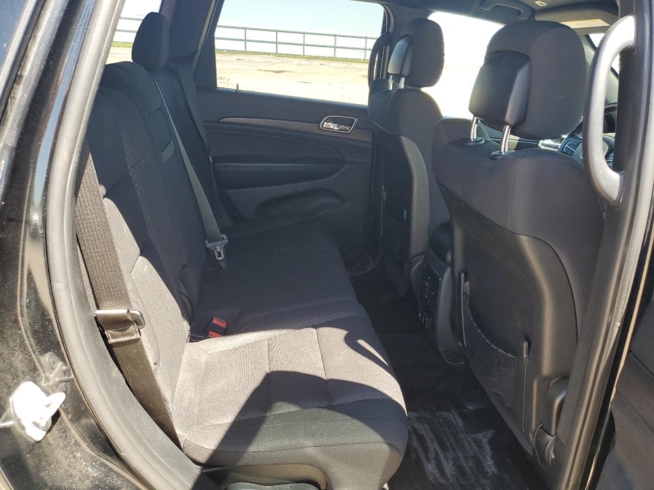2018 Jeep Grand Cherokee Laredo - zdjęcie 10