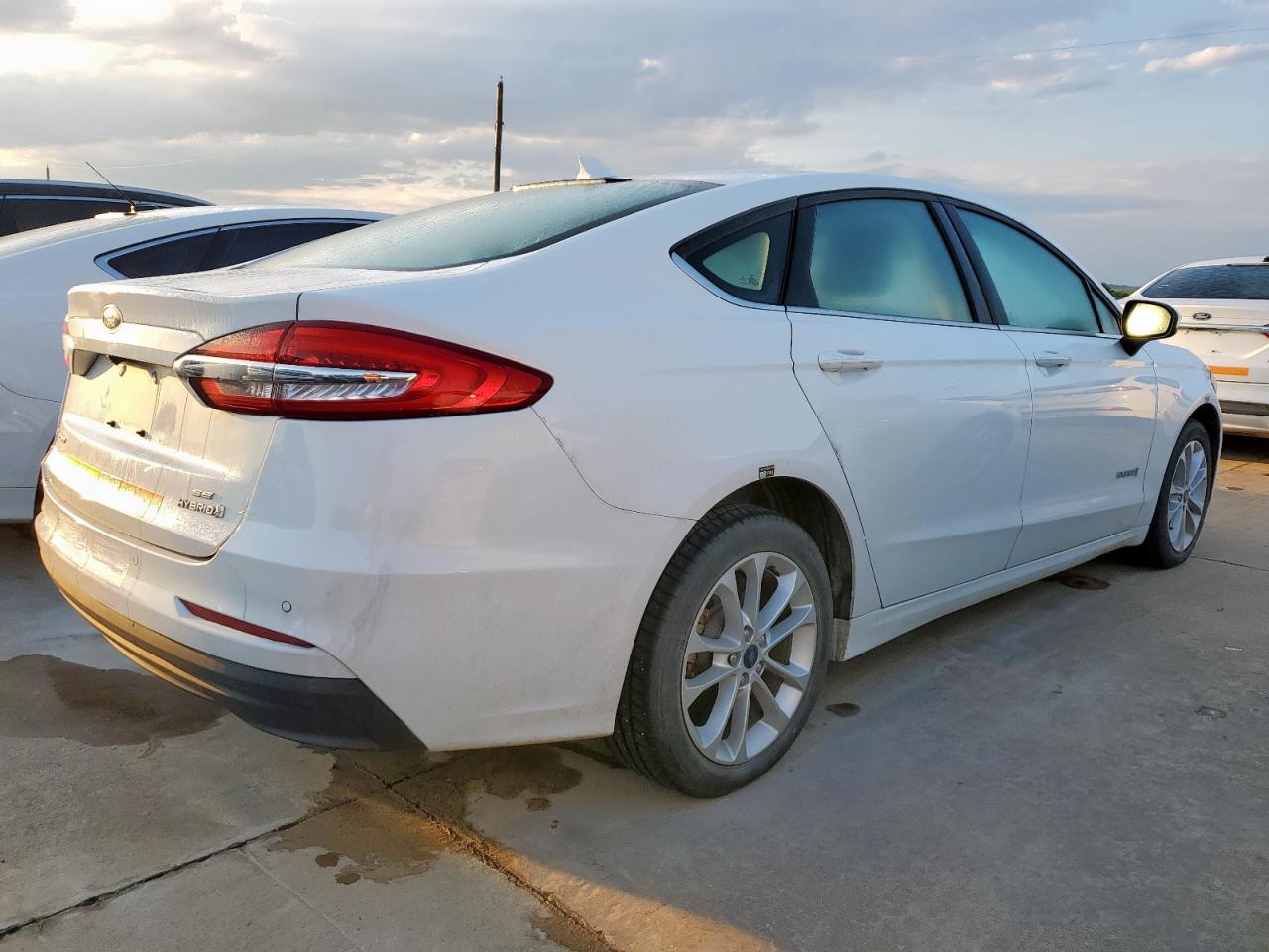 2019 Ford Fusion Se - zdjęcie 3