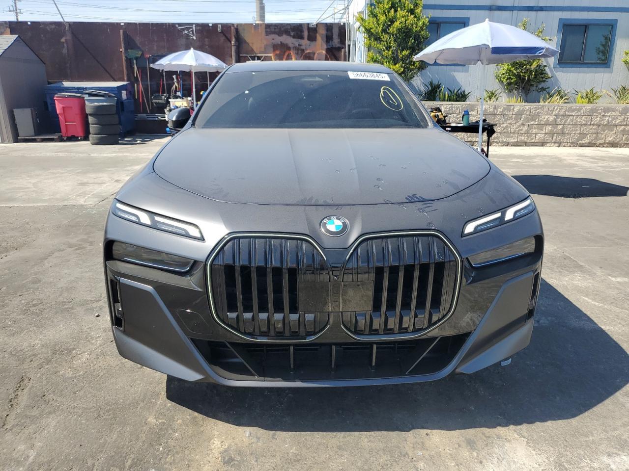 2025 BMW 740 I - zdjęcie 5