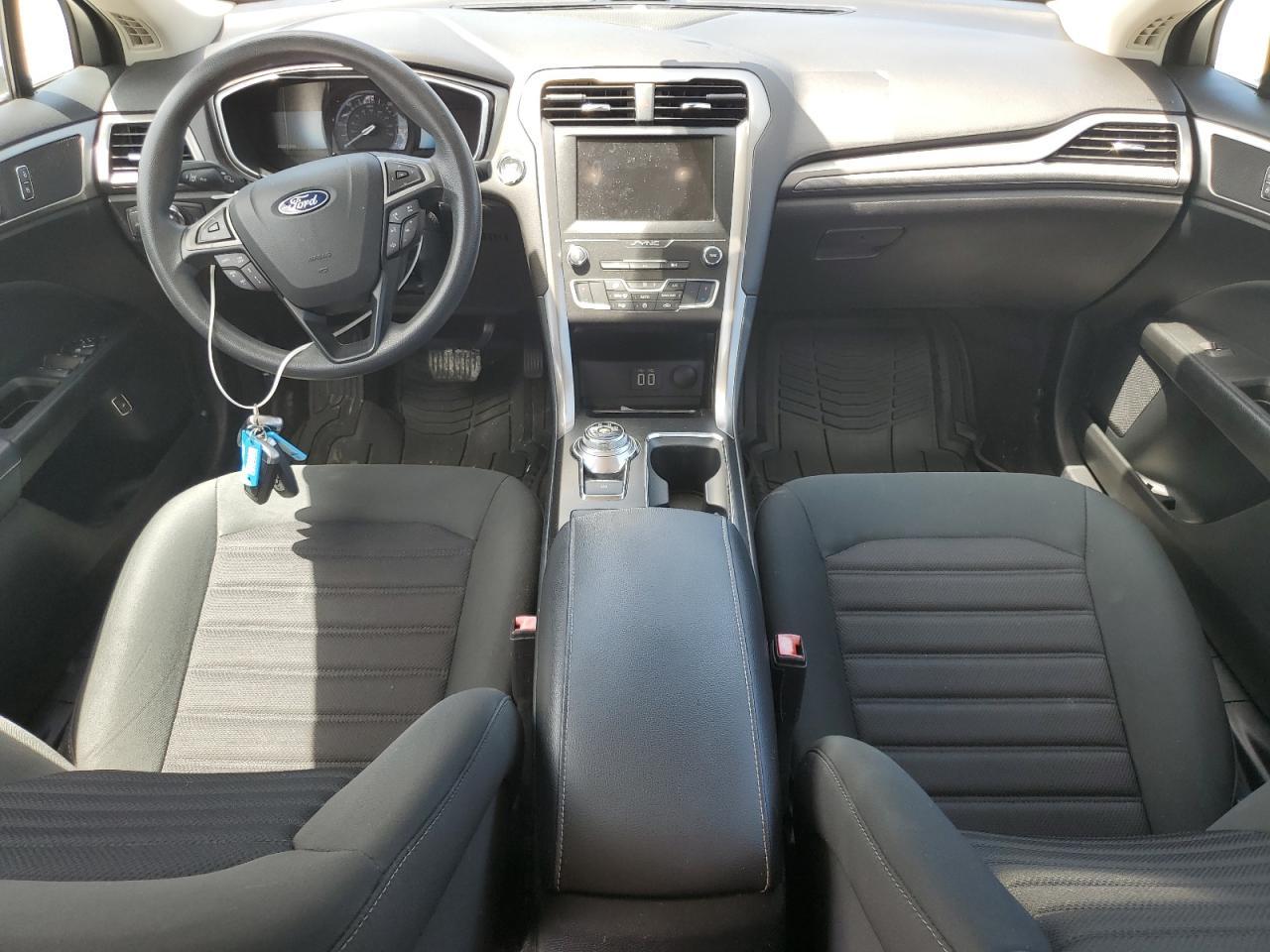 2019 Ford Fusion Se - zdjęcie 10