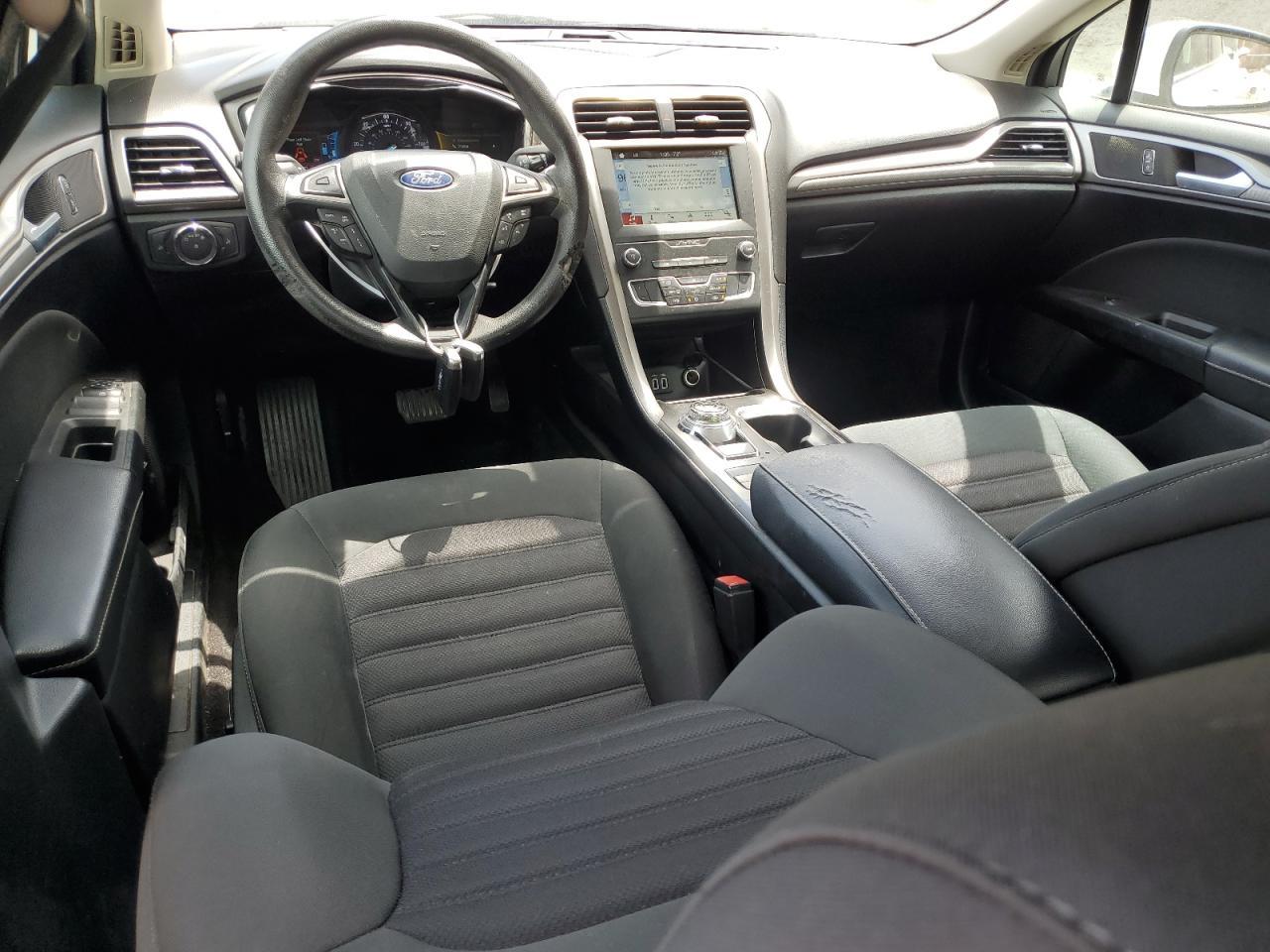 2019 Ford Fusion Se - zdjęcie 8
