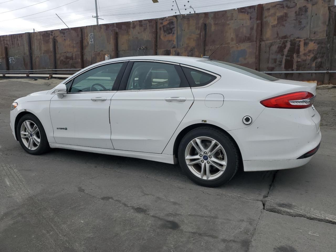 2018 Ford Fusion Se Hybrid - zdjęcie 2