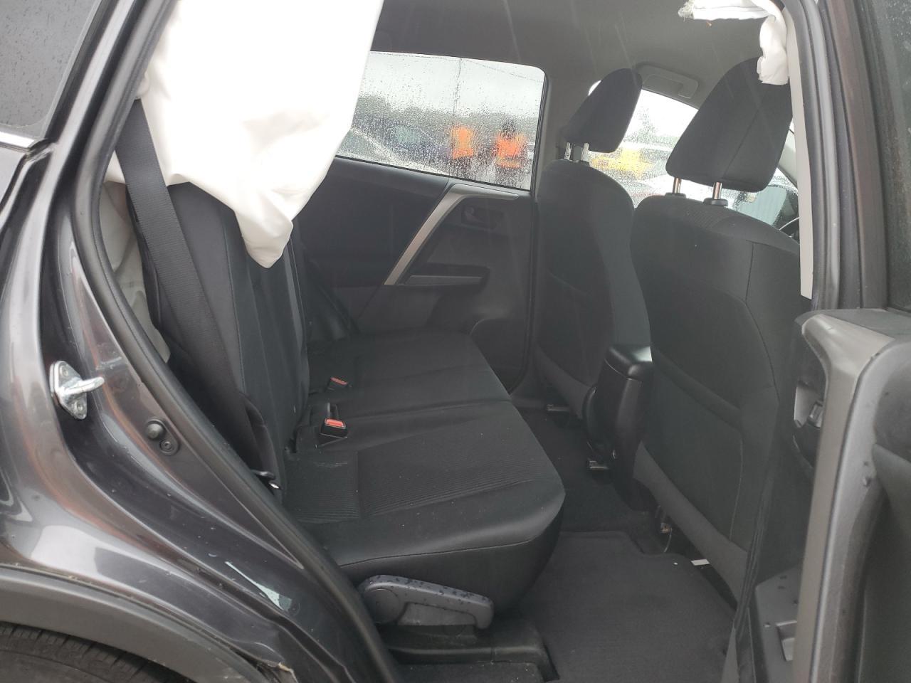 2018 Toyota Rav4 Le - zdjęcie 11