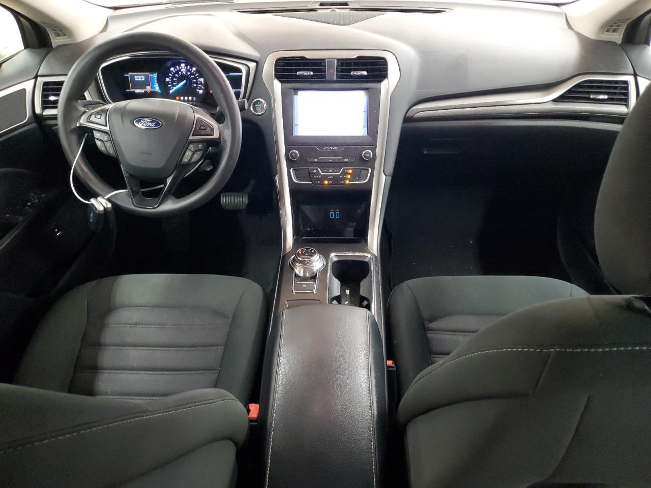 2019 Ford Fusion Se - zdjęcie 8