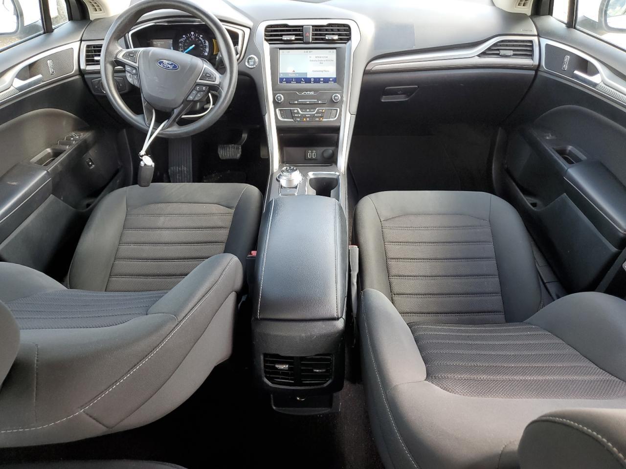 2020 Ford Fusion Se - zdjęcie 8