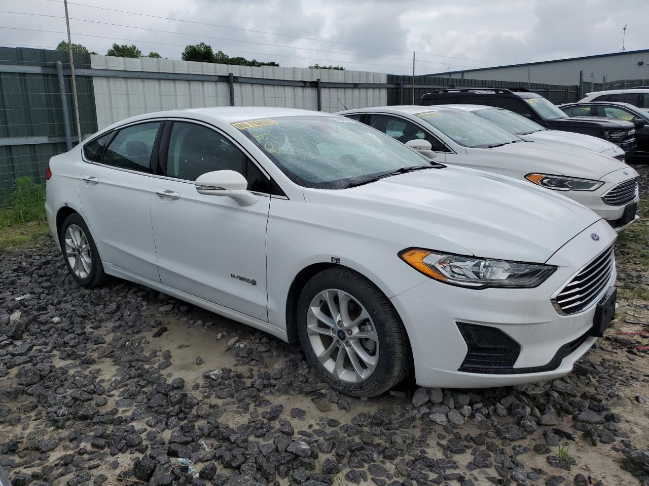 2019 Ford Fusion Se - zdjęcie 4