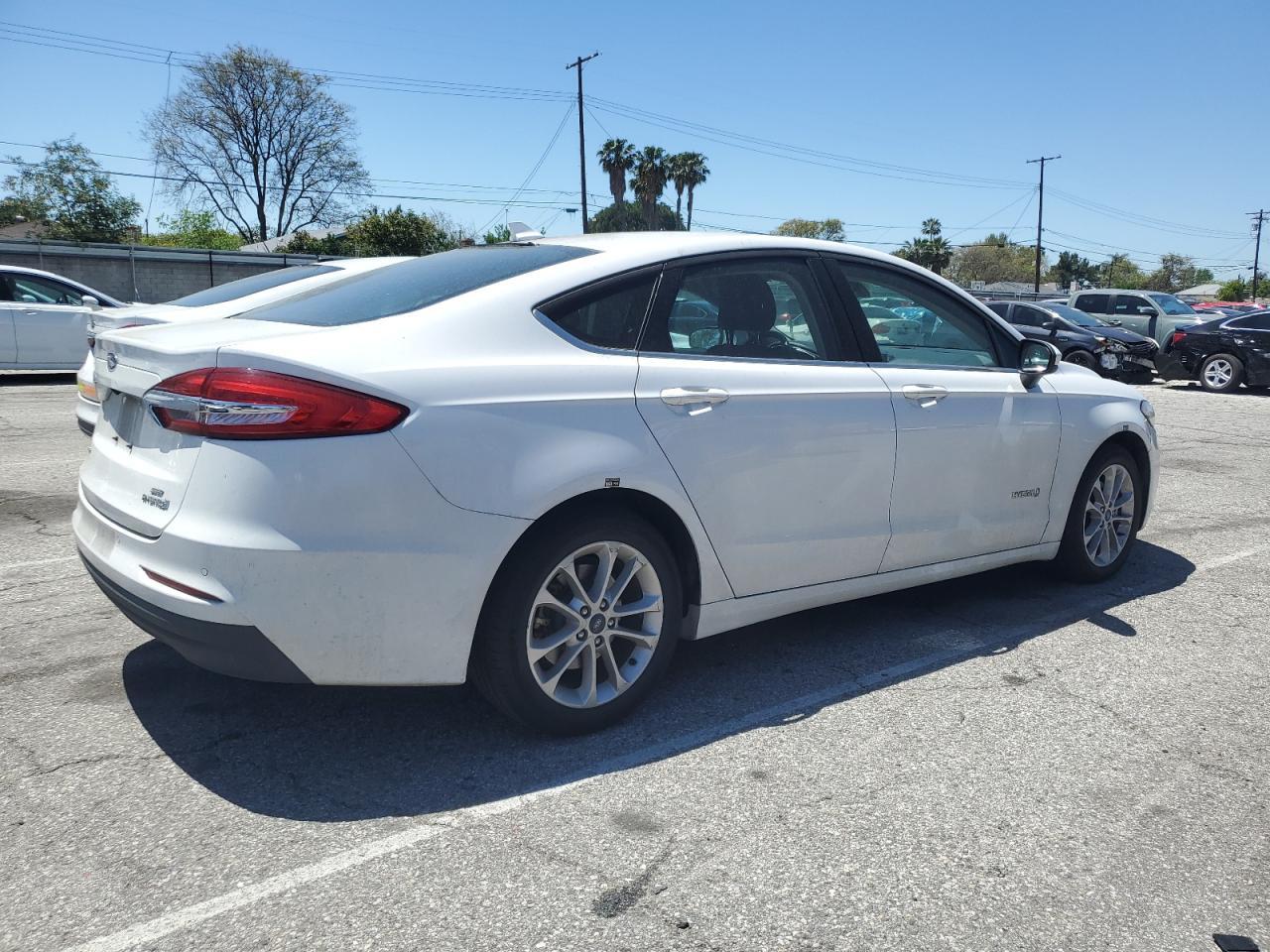 2019 Ford Fusion Se - zdjęcie 3