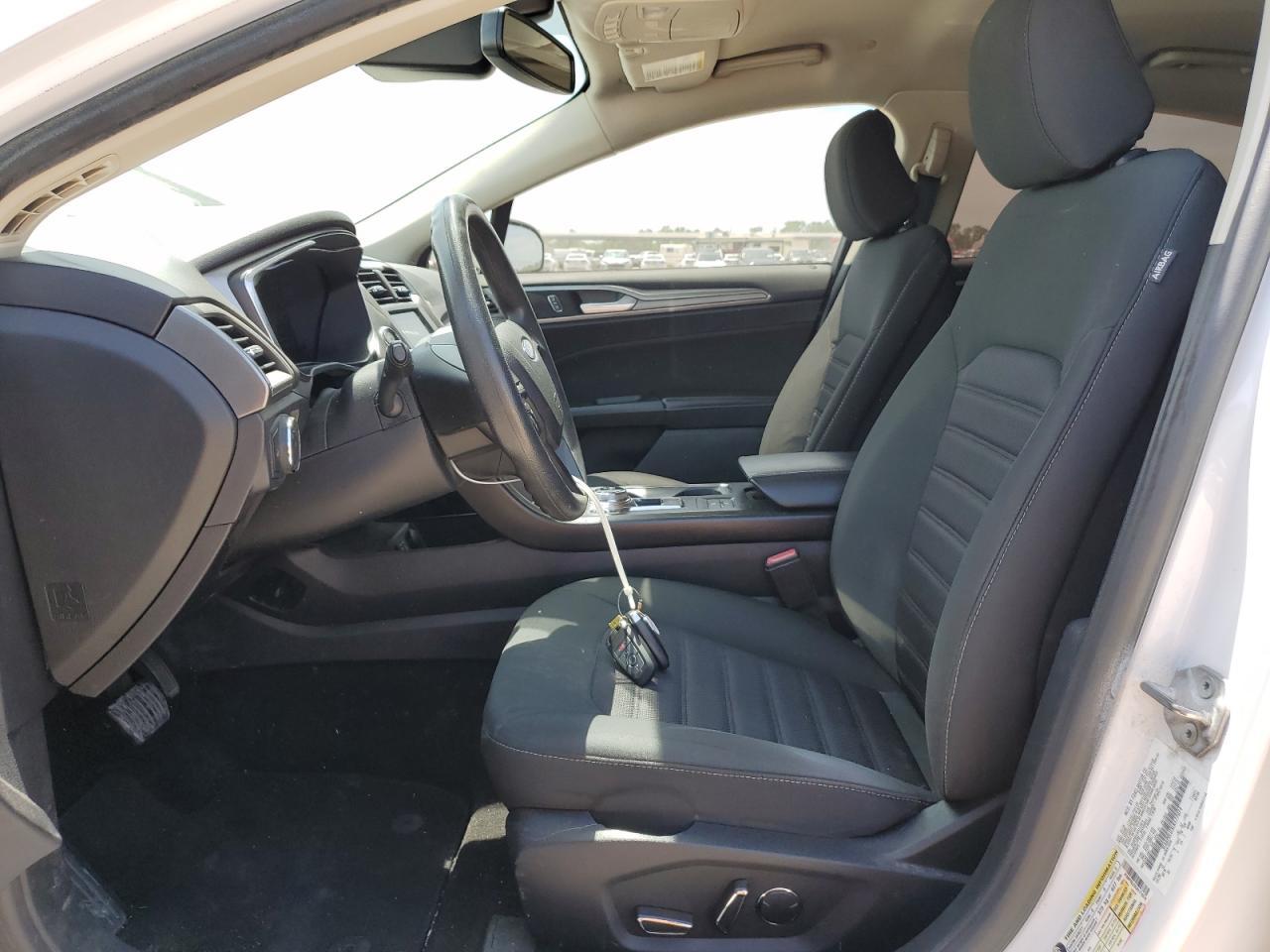 2020 Ford Fusion Se - zdjęcie 7
