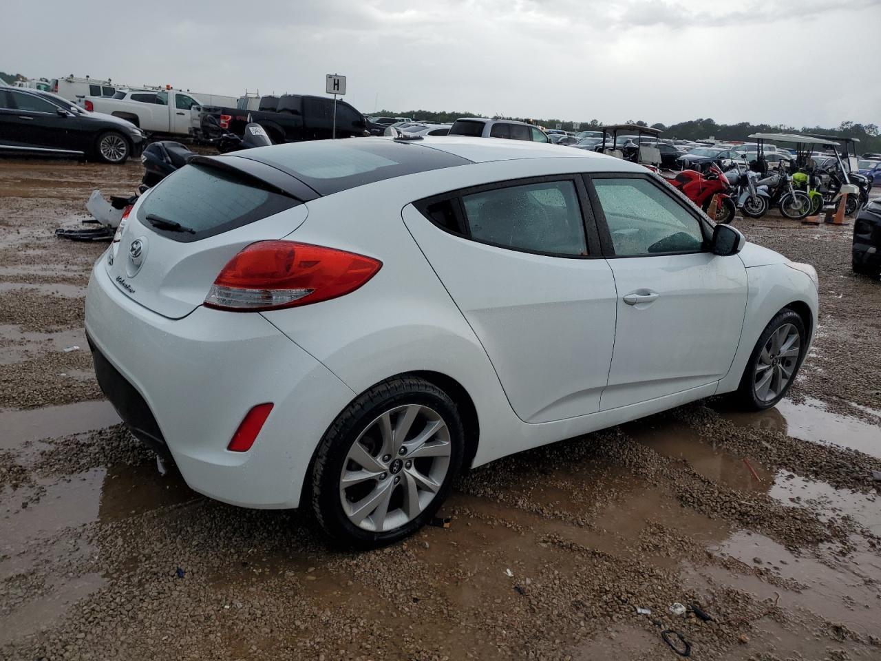 2016 Hyundai Veloster - zdjęcie 3