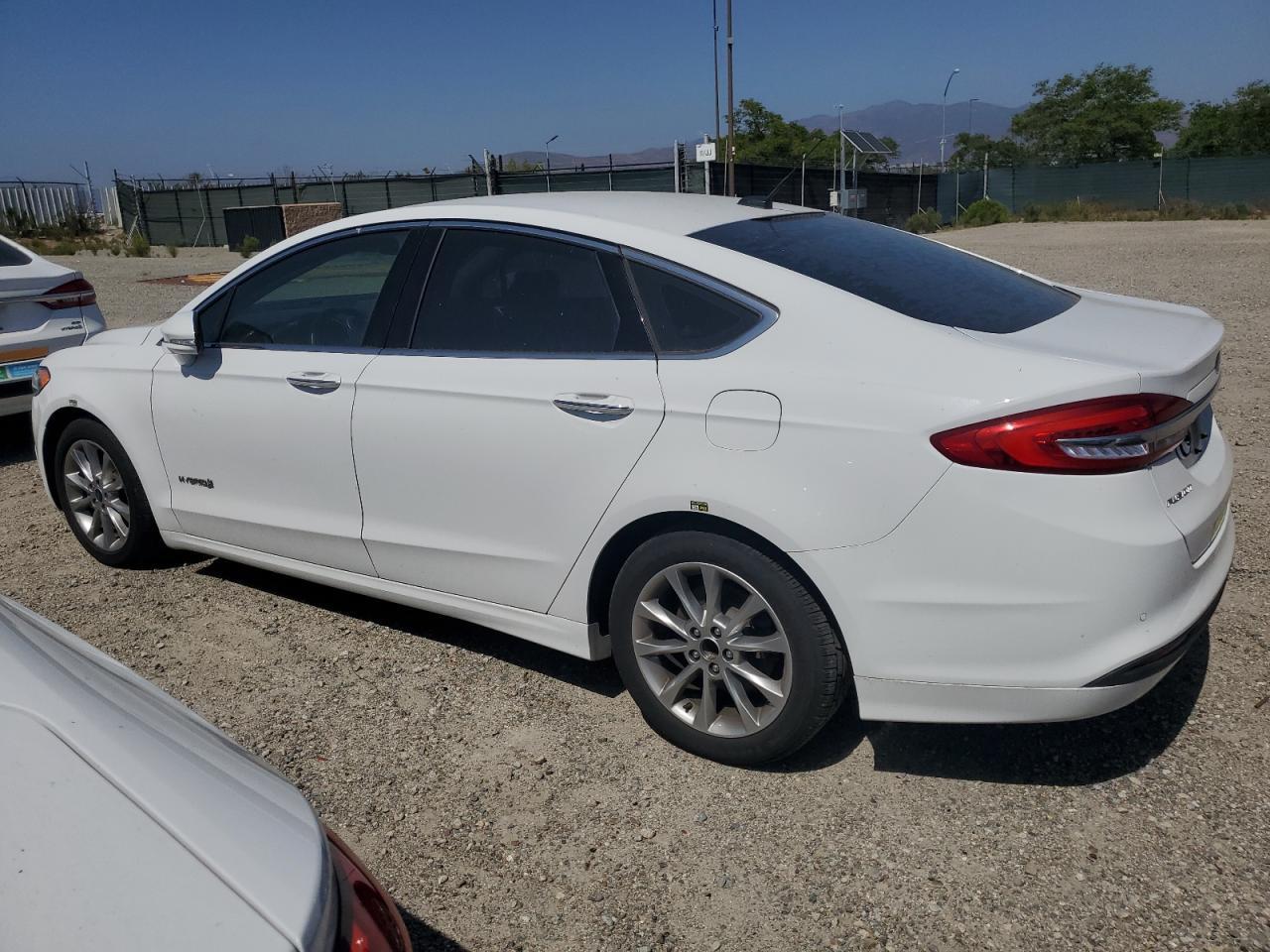 2017 Ford Fusion Se Hybrid - zdjęcie 2