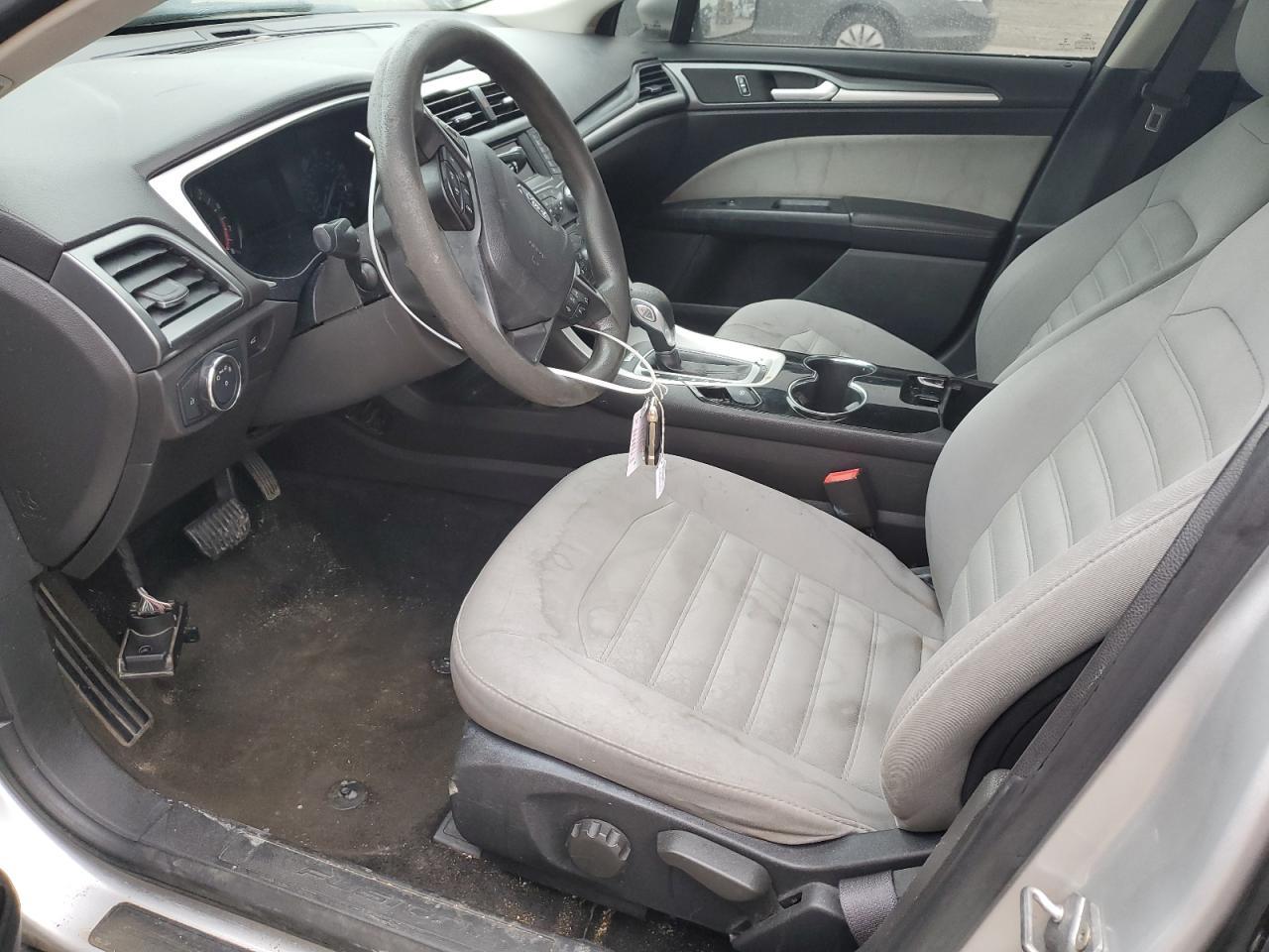 2014 Ford Fusion S - zdjęcie 7