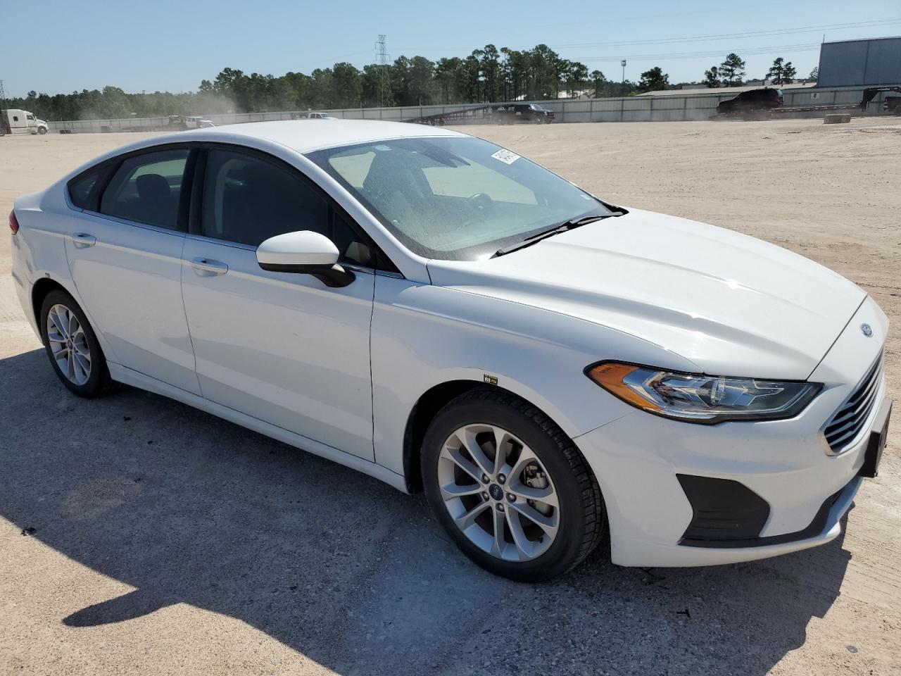 2020 Ford Fusion Se - zdjęcie 4