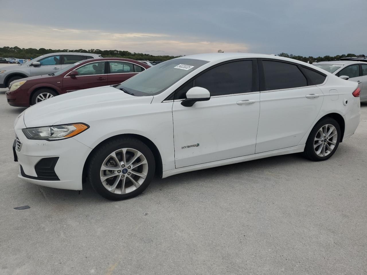 2019 Ford Fusion Se - zdjęcie główne