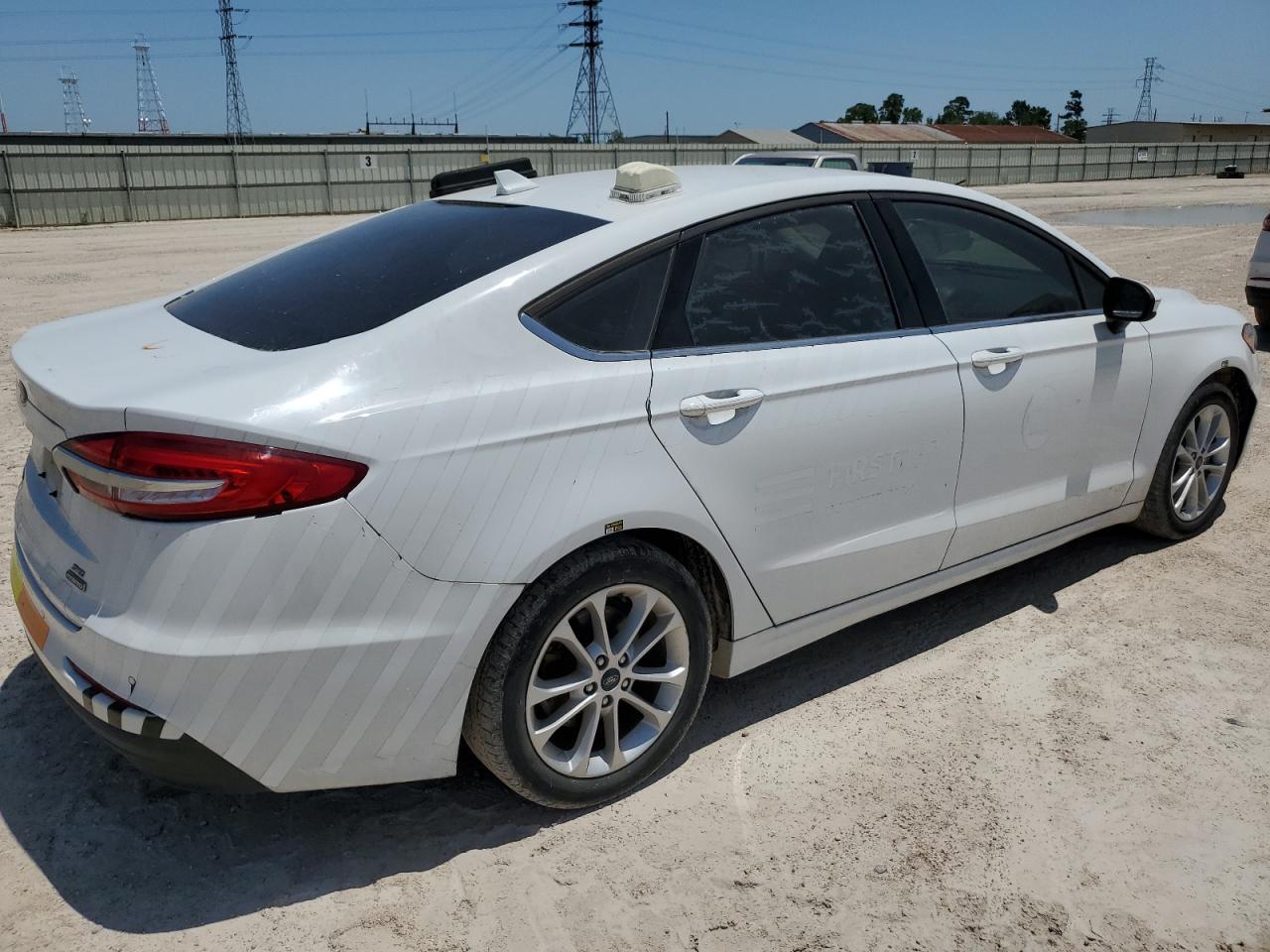 2020 Ford Fusion Se - zdjęcie 3