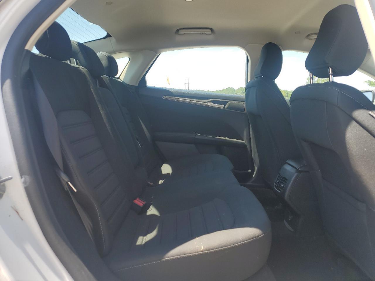 2020 Ford Fusion Se - zdjęcie 10