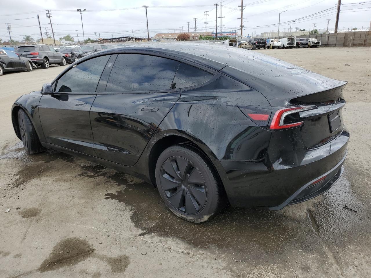 2024 Tesla Model 3 - zdjęcie 2