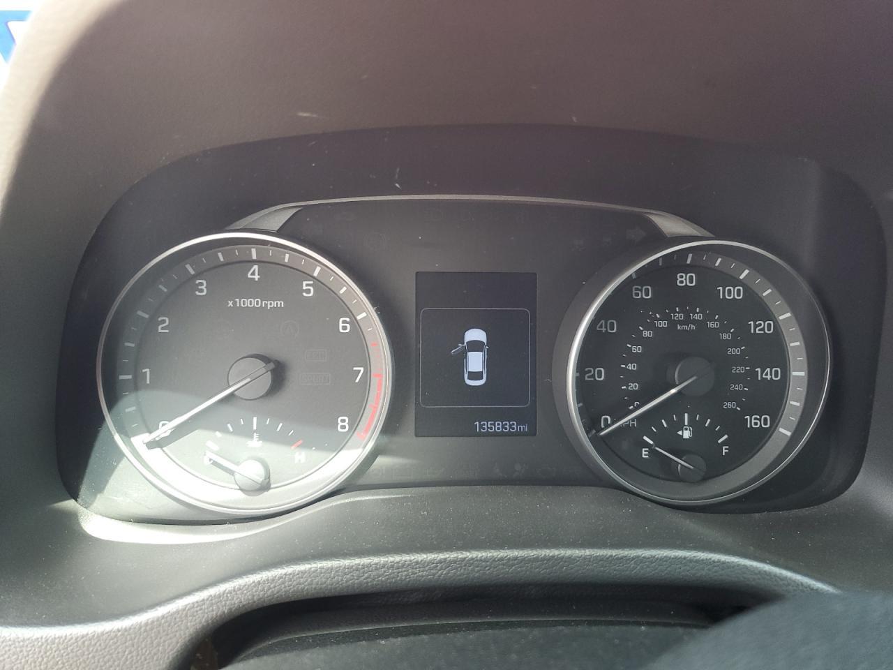 2017 Hyundai Elantra - zdjęcie 9