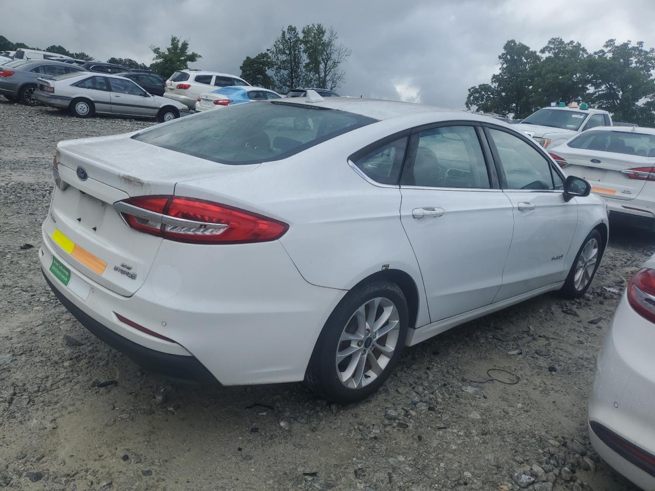 2019 Ford Fusion Se - zdjęcie 3