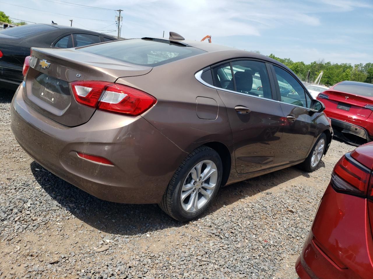2019 Chevrolet Cruze Lt - zdjęcie 3