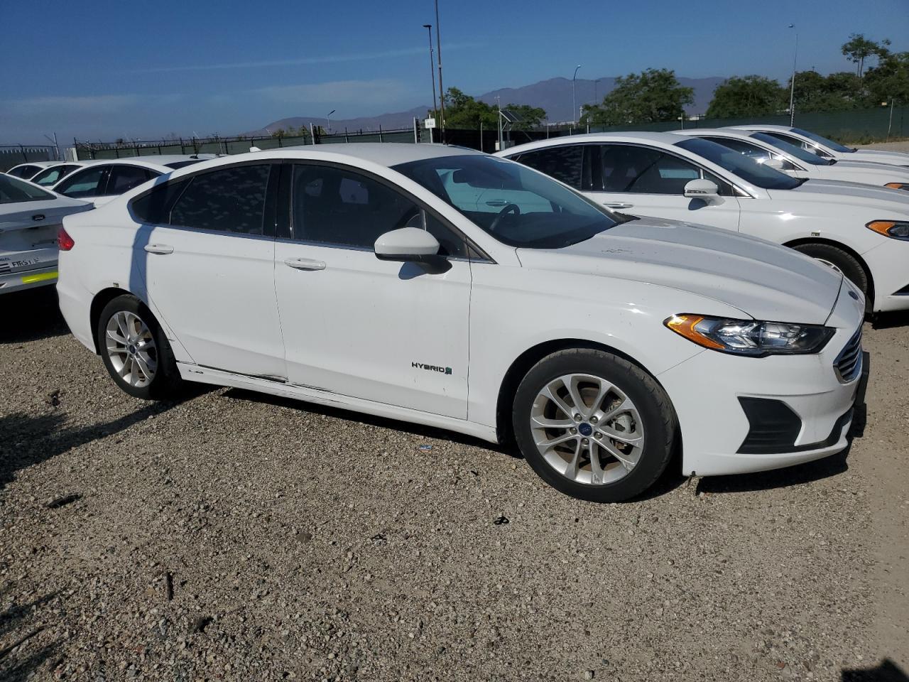 2019 Ford Fusion Se - zdjęcie 4