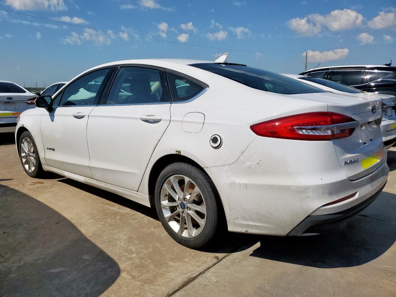 2019 Ford Fusion Se - zdjęcie 2