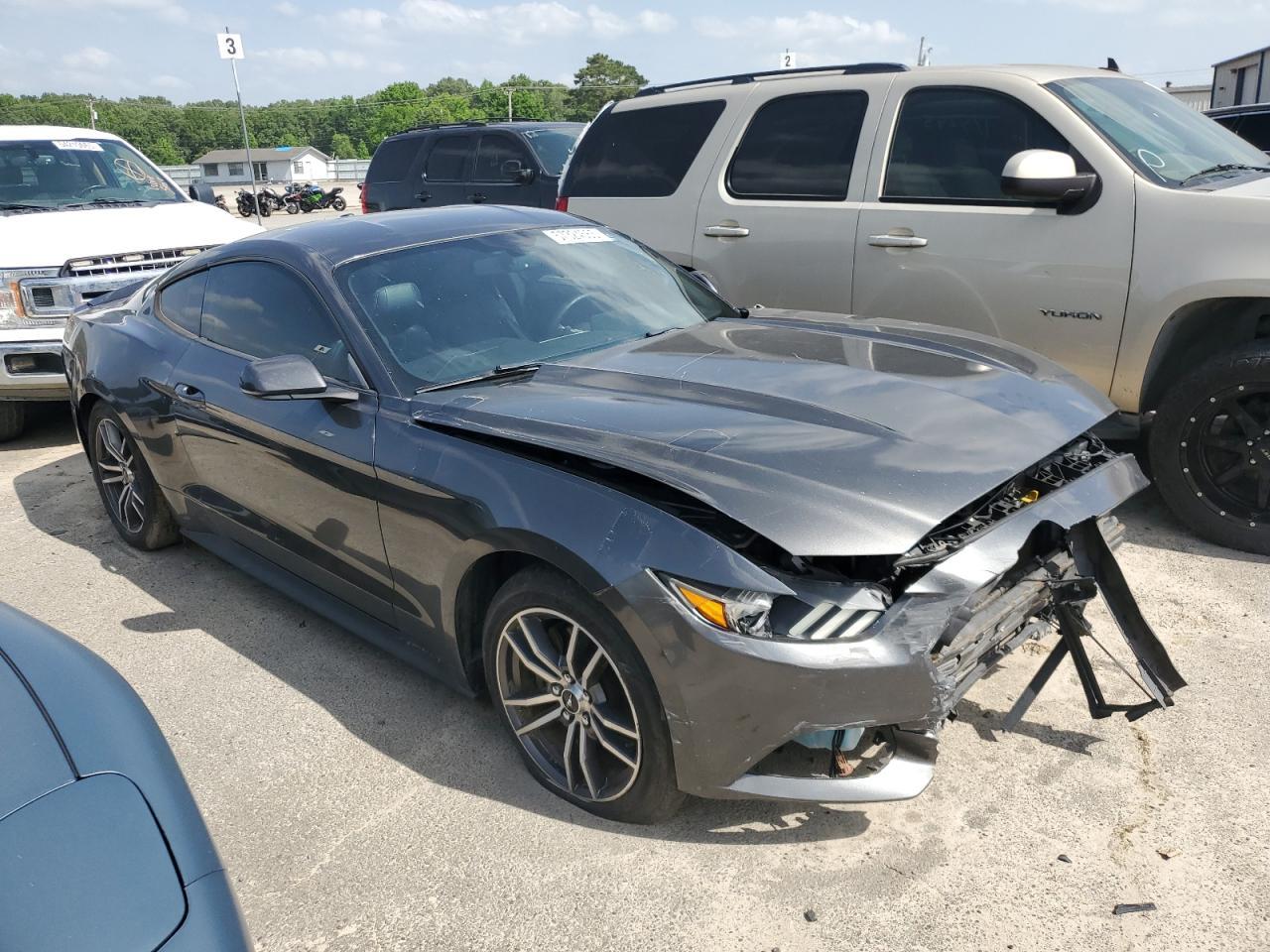 2016 Ford Mustang - zdjęcie 4