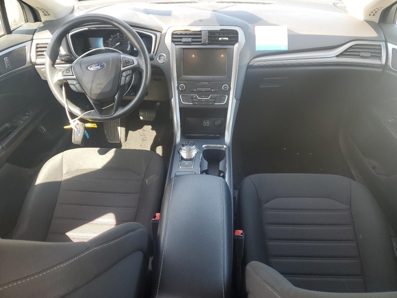 2019 Ford Fusion Se - zdjęcie 8