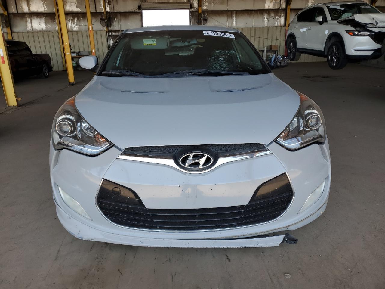 2013 Hyundai Veloster - zdjęcie 5