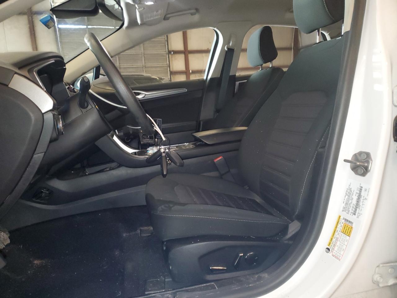 2020 Ford Fusion Se - zdjęcie 7