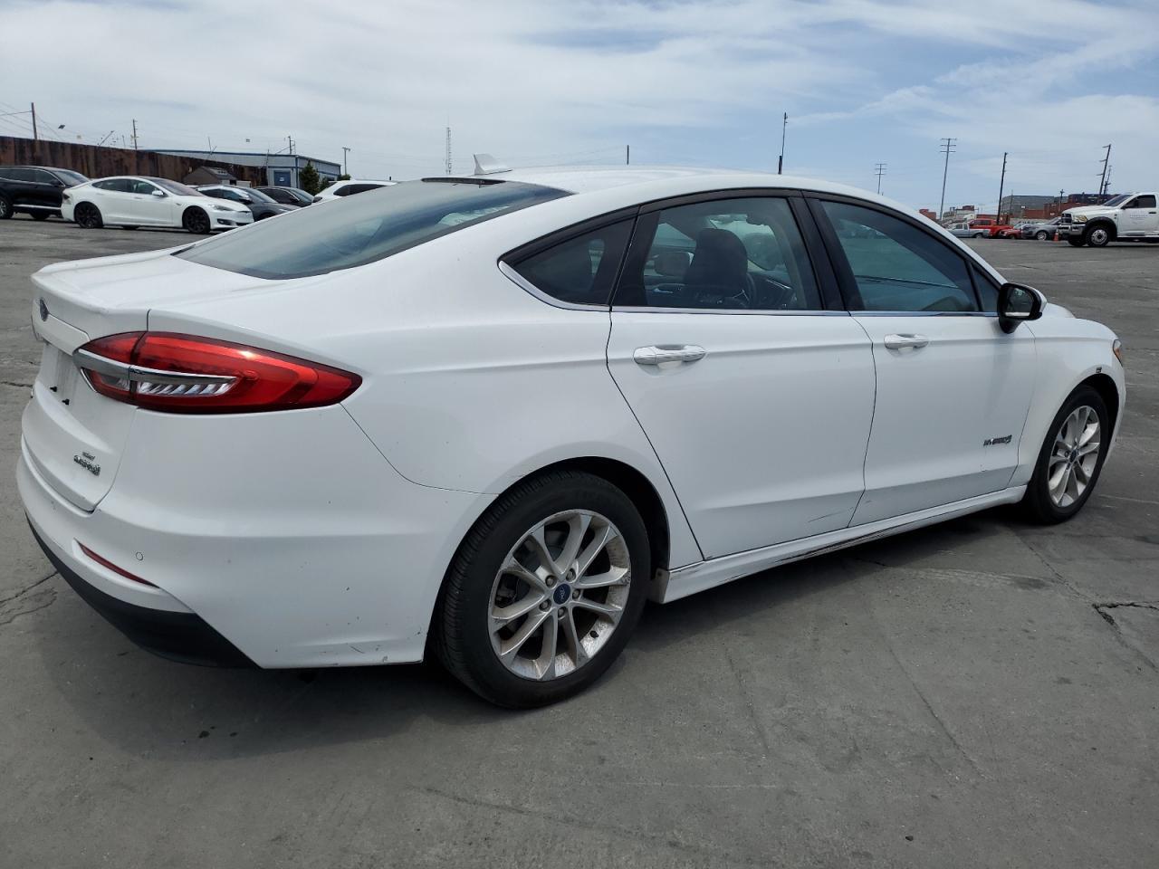 2019 Ford Fusion Se - zdjęcie 3