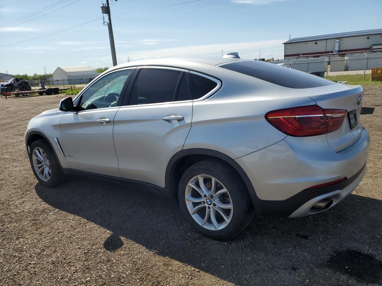 2016 BMW X6 xDrive35I - zdjęcie 2