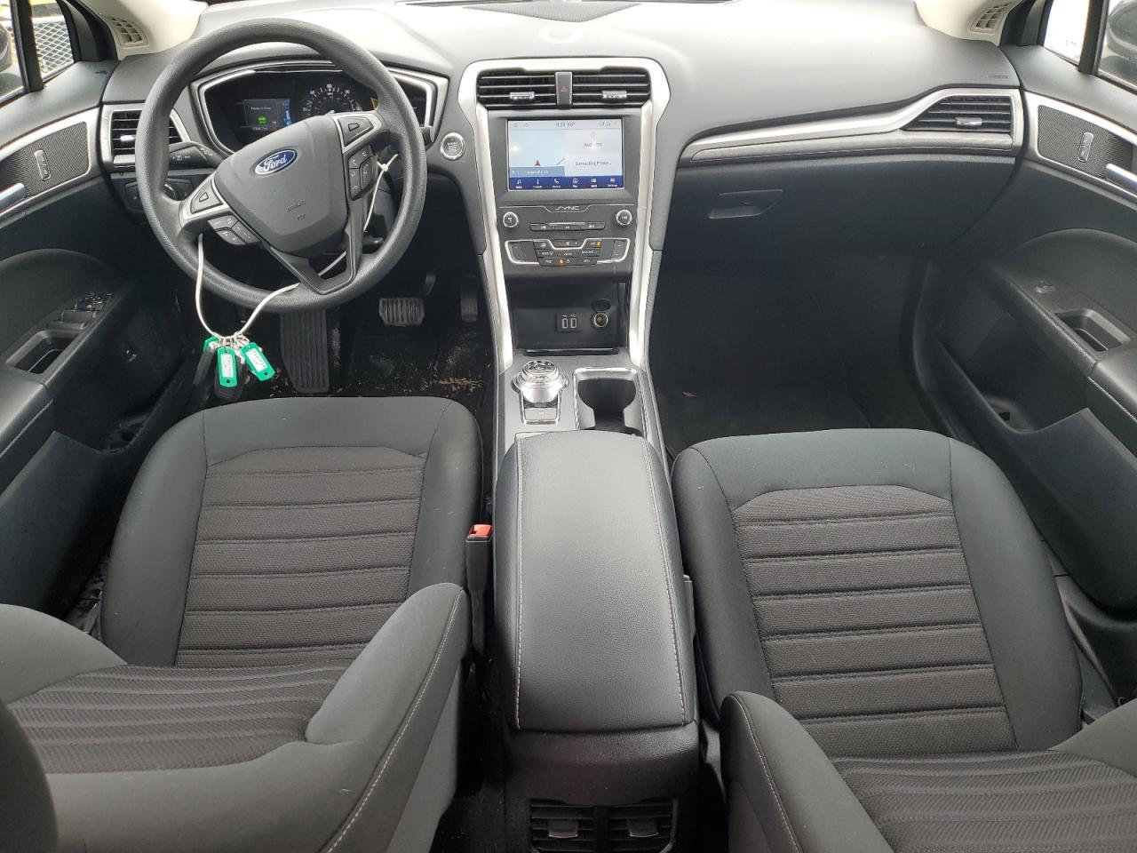 2020 Ford Fusion Se - zdjęcie 8