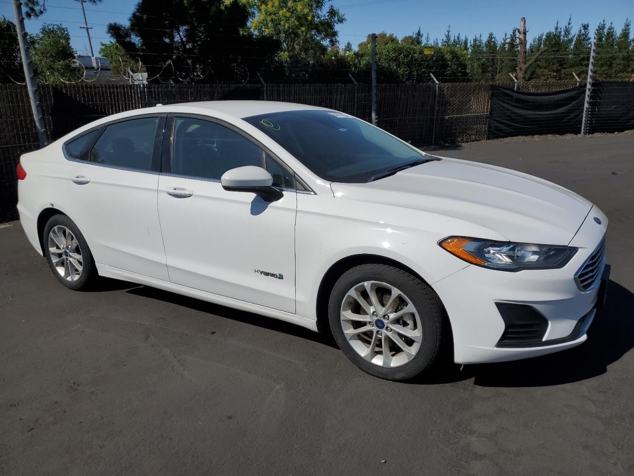 2019 Ford Fusion Se - zdjęcie 4
