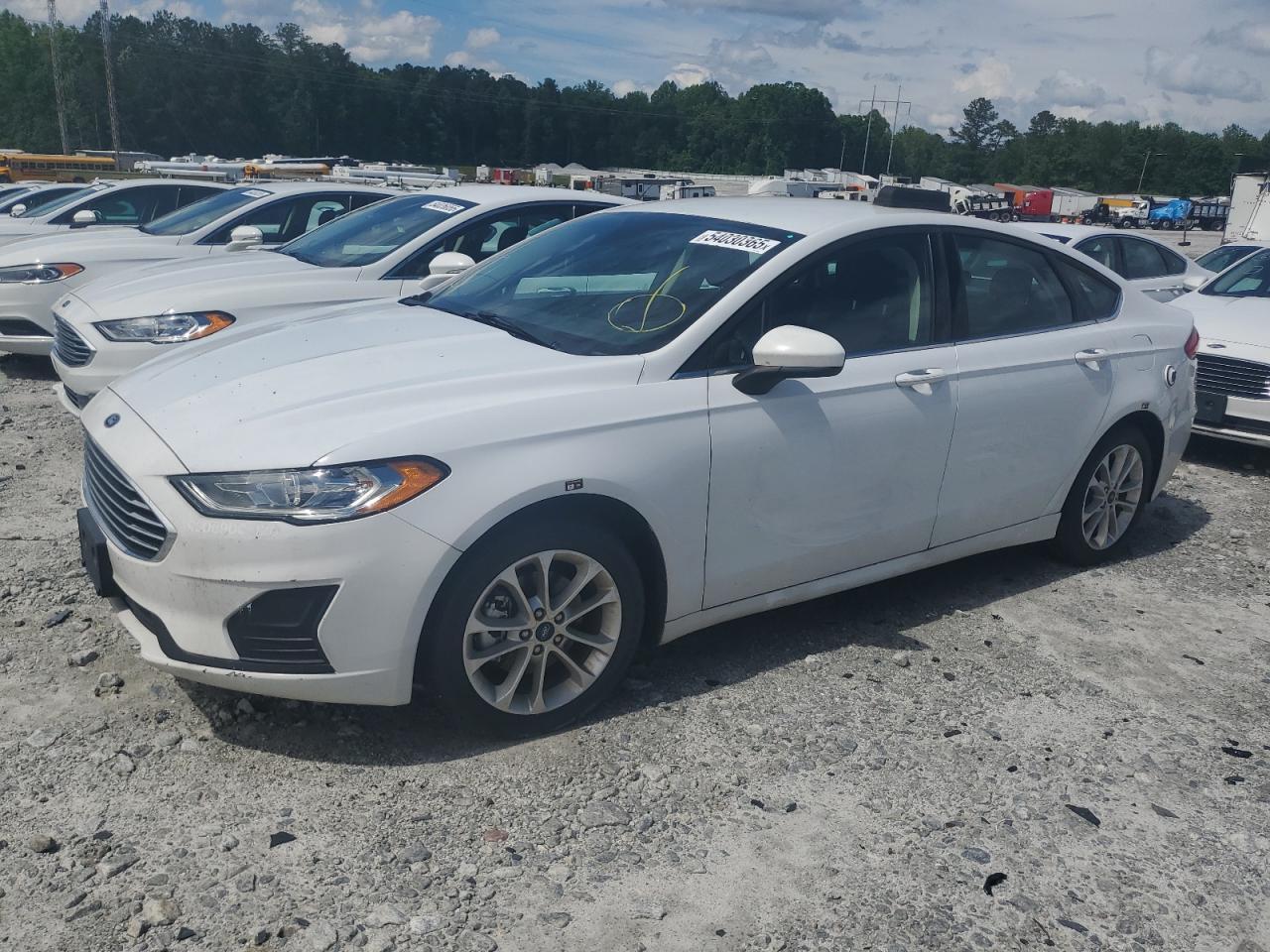 2020 Ford Fusion Se - zdjęcie główne