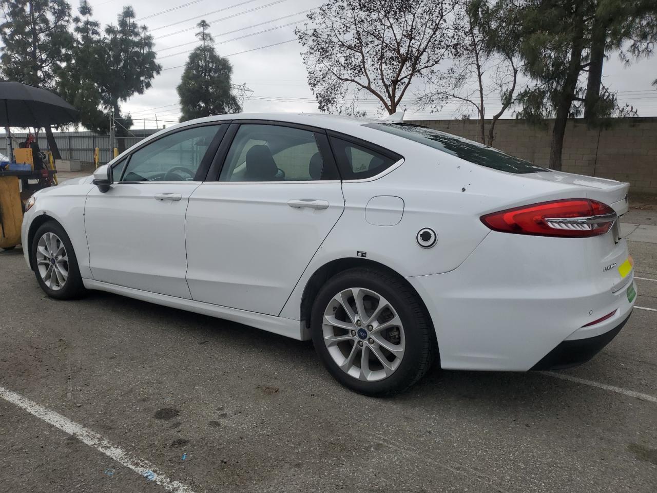 2020 Ford Fusion Se - zdjęcie 2