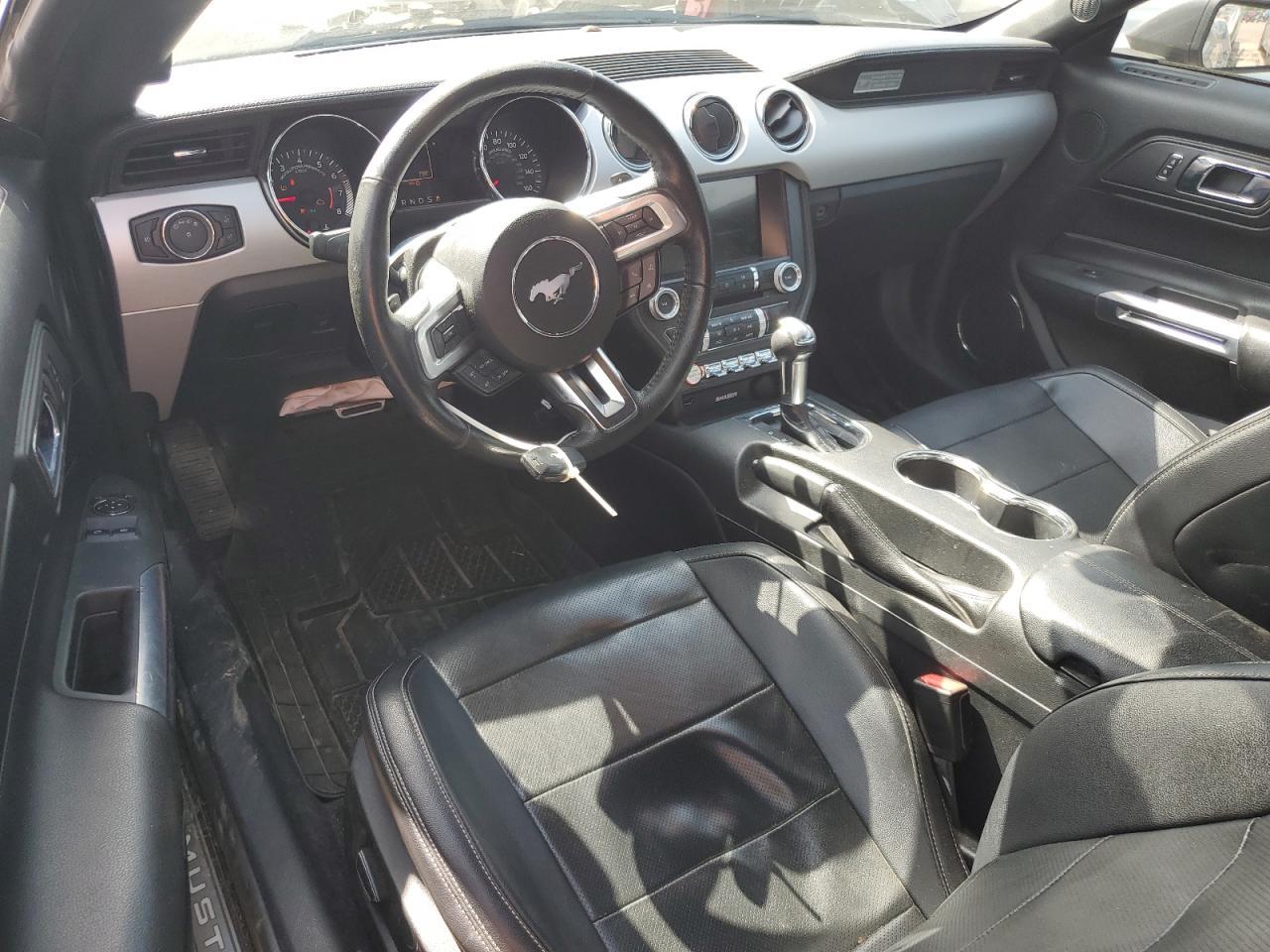 2016 Ford Mustang - zdjęcie 8