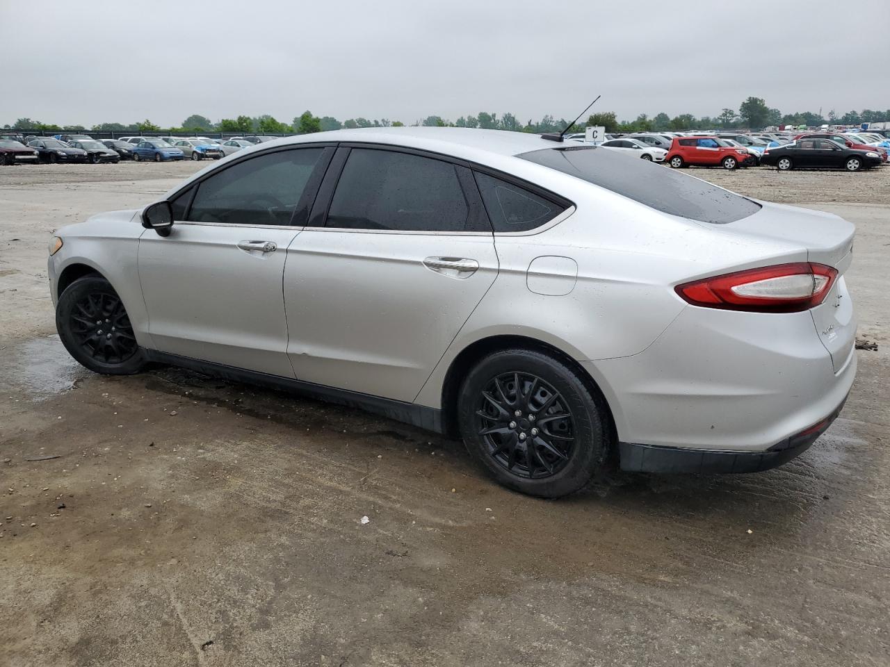 2014 Ford Fusion S - zdjęcie 2